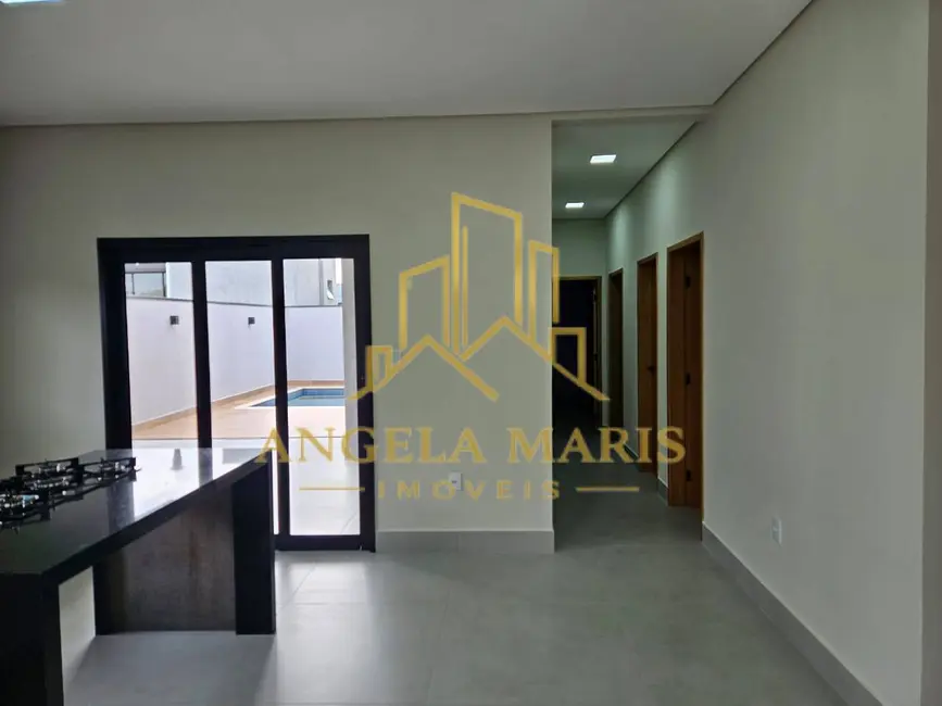 Foto 5 de Casa de Condomínio com 3 quartos à venda, 300m2 em Cacapava - SP