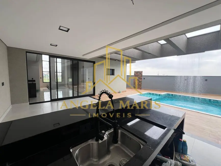 Foto 4 de Casa de Condomínio com 3 quartos à venda, 320m2 em Parque Residencial Maria Elmira, Cacapava - SP