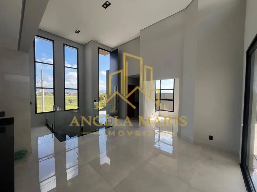 Foto 3 de Casa de Condomínio com 3 quartos à venda, 320m2 em Parque Residencial Maria Elmira, Cacapava - SP