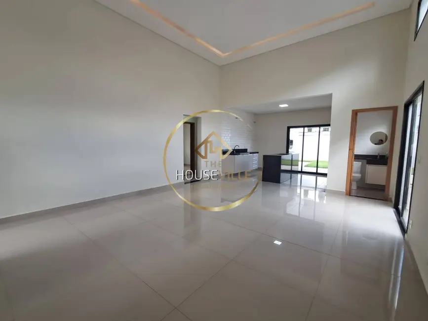 Foto 1 de Casa de Condomínio com 3 quartos à venda e para alugar, 160m2 em Cacapava - SP