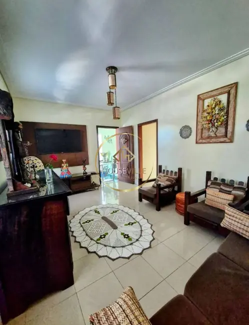 Foto 2 de Casa com 4 quartos à venda, 199m2 em Sao Jose Dos Campos - SP