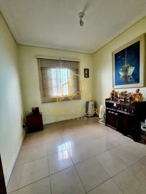 Casa com 4 quartos à venda, 199m2 em Sao Jose Dos Campos - SP - imagem 9 Foto 9 de Casa com 4 quartos à venda, 199m2 em Sao Jose Dos Campos - SP