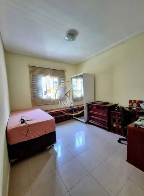 Foto 7 de Casa com 4 quartos à venda, 199m2 em Sao Jose Dos Campos - SP