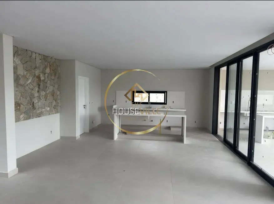 Casa de Condomínio com 3 quartos à venda, 320m2 em Sao Jose Dos Campos - SP - imagem 7 Foto 7 de Casa de Condomínio com 3 quartos à venda, 320m2 em Sao Jose Dos Campos - SP