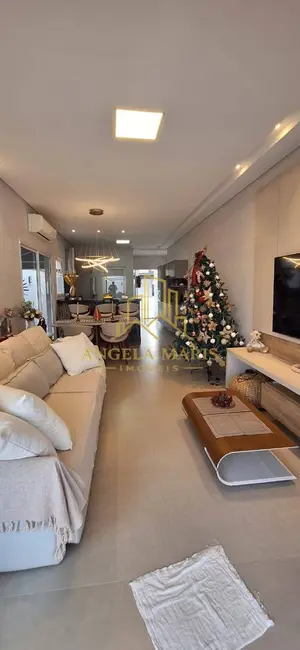 Foto 5 de Casa de Condomínio com 3 quartos à venda, 250m2 em Parque Residencial Maria Elmira, Cacapava - SP