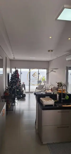 Foto 6 de Casa de Condomínio com 3 quartos à venda, 250m2 em Parque Residencial Maria Elmira, Cacapava - SP