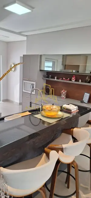 Foto 9 de Casa de Condomínio com 3 quartos à venda, 250m2 em Parque Residencial Maria Elmira, Cacapava - SP