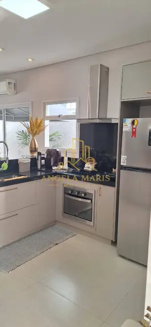 Foto 8 de Casa de Condomínio com 3 quartos à venda, 250m2 em Parque Residencial Maria Elmira, Cacapava - SP