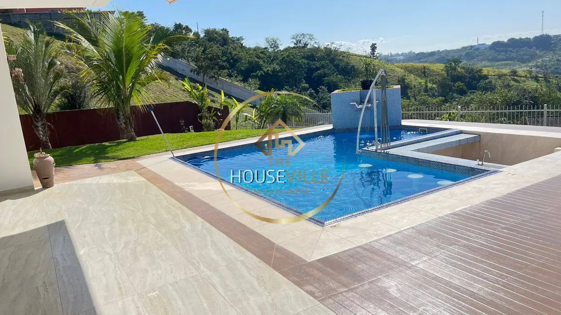 Casa de Condomínio com 3 quartos à venda e para alugar, 350m2 em Rio Comprido, Jacarei - SP - imagem 4 Foto 4 de Casa de Condomínio com 3 quartos à venda e para alugar, 350m2 em Rio Comprido, Jacarei - SP