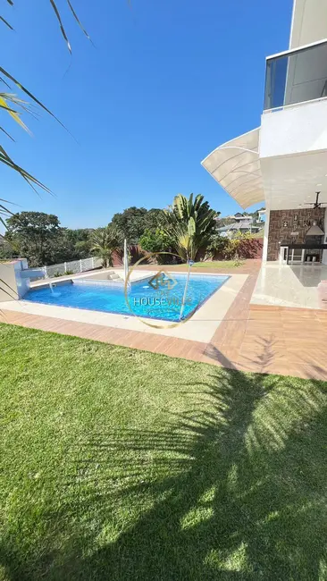 Casa de Condomínio com 3 quartos à venda e para alugar, 350m2 em Rio Comprido, Jacarei - SP - imagem 8 Foto 8 de Casa de Condomínio com 3 quartos à venda e para alugar, 350m2 em Rio Comprido, Jacarei - SP