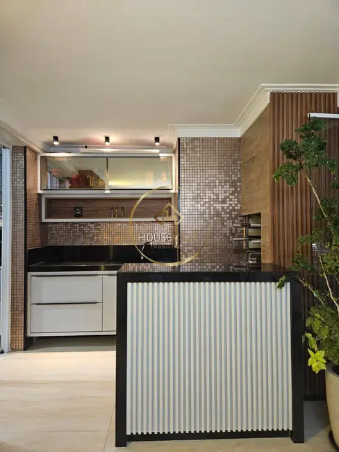 Apartamento com 3 quartos à venda, 182m2 em Sao Jose Dos Campos - SP - imagem 9 Foto 9 de Apartamento com 3 quartos à venda, 182m2 em Sao Jose Dos Campos - SP