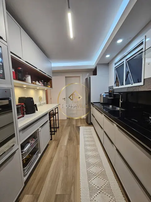 Apartamento com 3 quartos à venda, 182m2 em Sao Jose Dos Campos - SP - imagem 7 Foto 7 de Apartamento com 3 quartos à venda, 182m2 em Sao Jose Dos Campos - SP