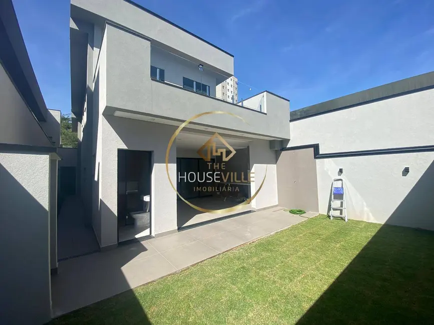 Foto 9 de Casa de Condomínio com 3 quartos à venda, 220m2 em Jardim Jacinto, Jacarei - SP