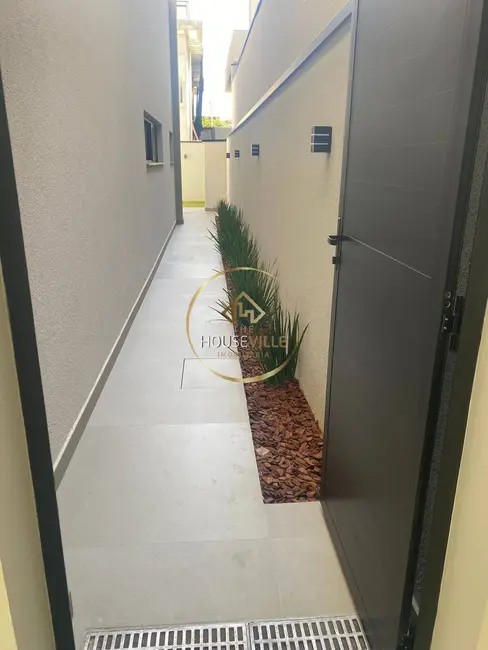 Foto 3 de Casa de Condomínio com 3 quartos à venda, 220m2 em Jardim Jacinto, Jacarei - SP