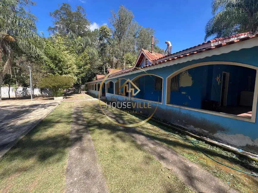 Foto 3 de Chácara com 10 quartos à venda em Jacarei - SP