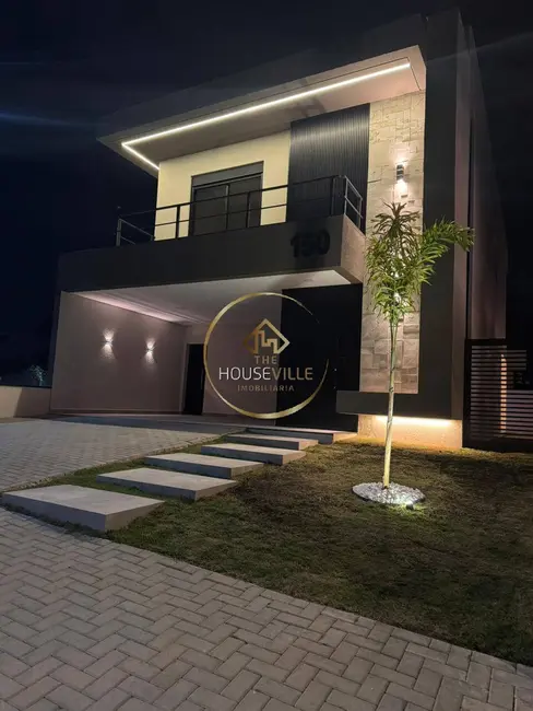 Foto 3 de Casa de Condomínio com 3 quartos à venda, 250m2 em Bandeira Branca, Jacarei - SP