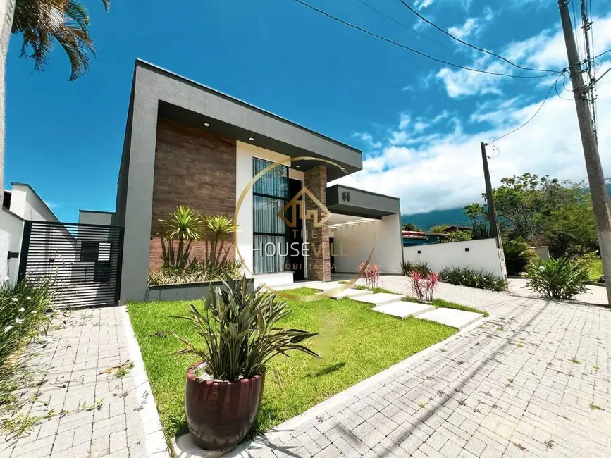 Foto 1 de Casa com 2 quartos à venda, 200m2 em Tabatinga, Caraguatatuba - SP