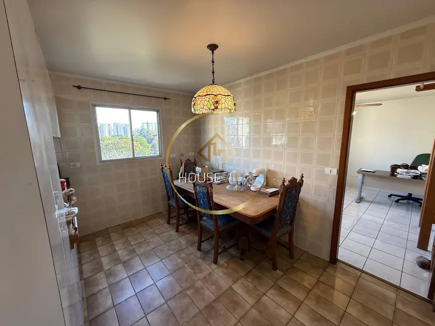 Foto 7 de Apartamento com 4 quartos à venda, 230m2 em Sao Jose Dos Campos - SP