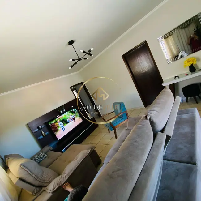 Foto 5 de Casa com 3 quartos à venda, 250m2 em Sao Jose Dos Campos - SP