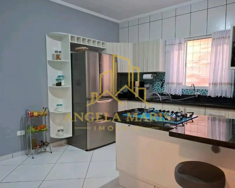 Casa com 3 quartos à venda, 120m2 em Sao Jose Dos Campos - SP - imagem 6 Foto 6 de Casa com 3 quartos à venda, 120m2 em Sao Jose Dos Campos - SP