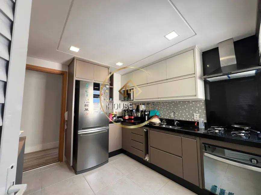 Apartamento com 3 quartos à venda, 106m2 em Sao Jose Dos Campos - SP - imagem 2 Foto 2 de Apartamento com 3 quartos à venda, 106m2 em Sao Jose Dos Campos - SP