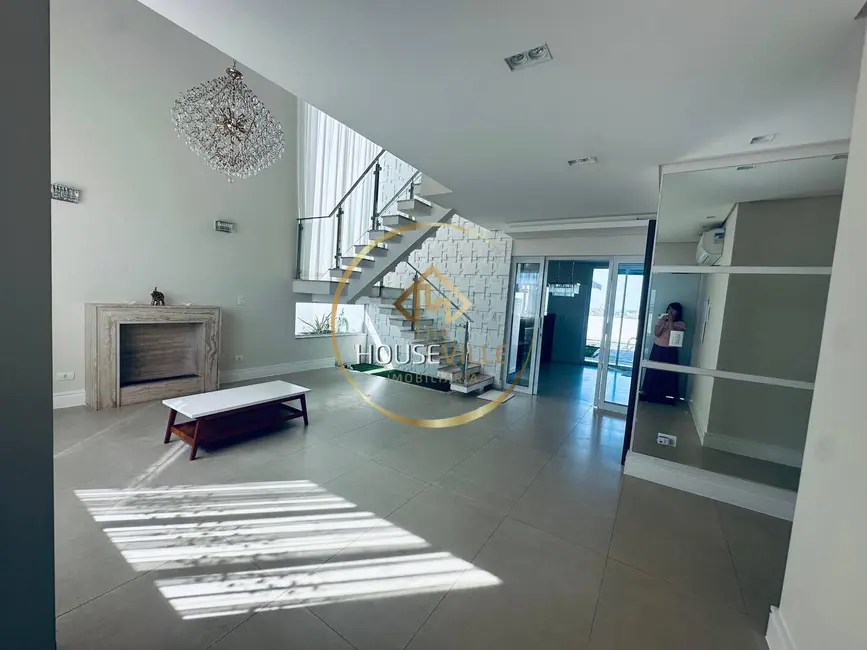 Foto 4 de Casa de Condomínio com 4 quartos à venda, 304m2 em Sao Jose Dos Campos - SP