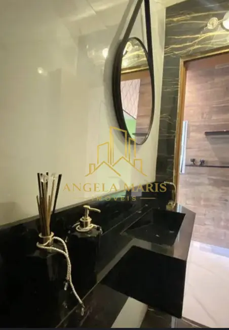 Casa com 3 quartos à venda, 200m2 em Sao Jose Dos Campos - SP - imagem 7 Foto 7 de Casa com 3 quartos à venda, 200m2 em Sao Jose Dos Campos - SP