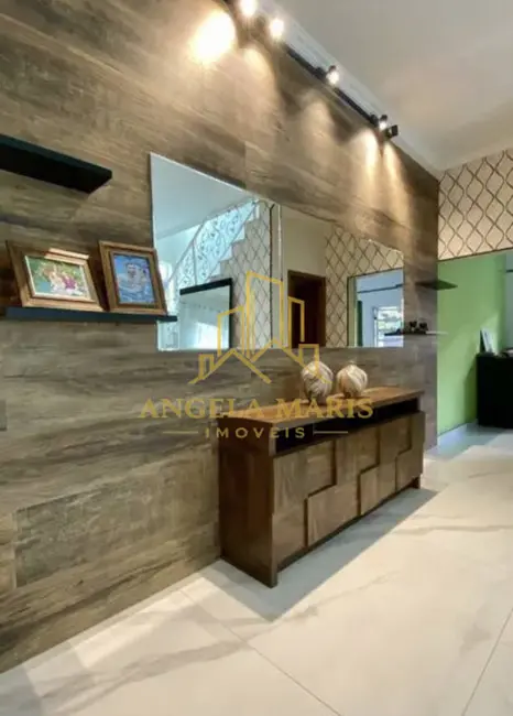 Casa com 3 quartos à venda, 200m2 em Sao Jose Dos Campos - SP - imagem 4 Foto 4 de Casa com 3 quartos à venda, 200m2 em Sao Jose Dos Campos - SP