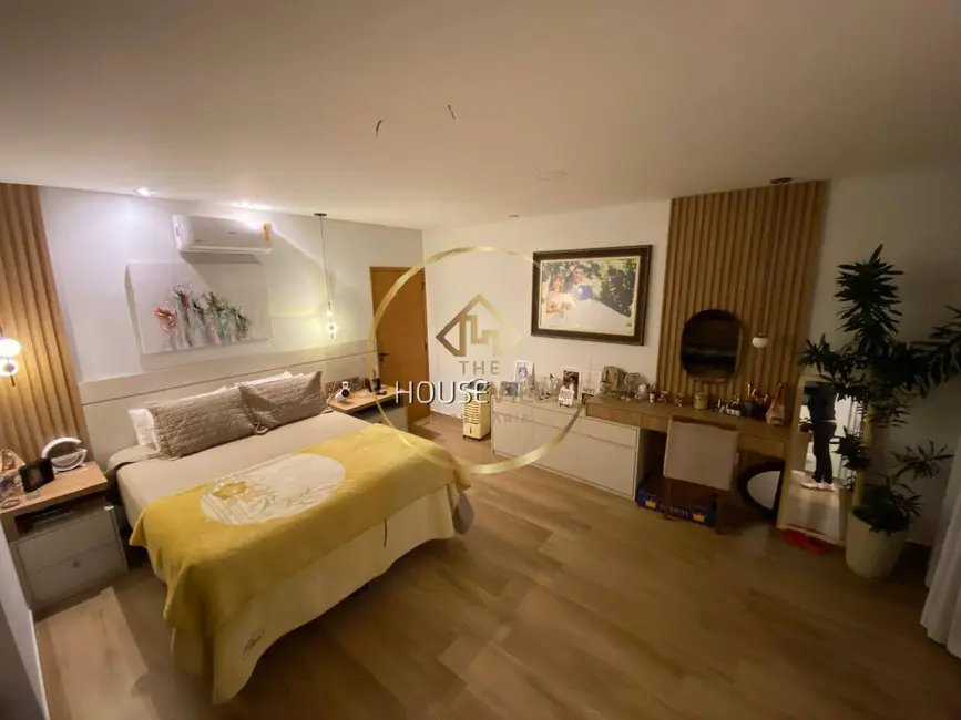 Foto 9 de Casa de Condomínio com 3 quartos à venda, 244m2 em Condomínio Residencial Fogaça, Jacarei - SP