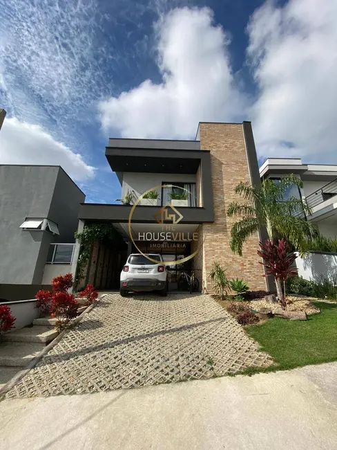 Foto 3 de Casa de Condomínio com 3 quartos à venda, 244m2 em Condomínio Residencial Fogaça, Jacarei - SP