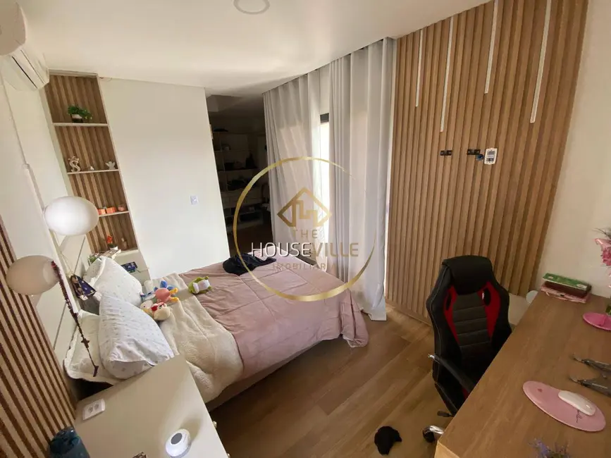 Foto 8 de Casa de Condomínio com 3 quartos à venda, 244m2 em Condomínio Residencial Fogaça, Jacarei - SP