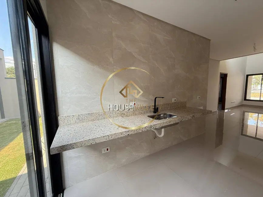 Foto 9 de Casa de Condomínio com 3 quartos à venda, 126m2 em Jardim Jacinto, Jacarei - SP