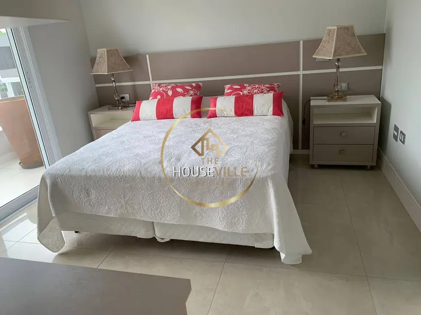 Foto 5 de Casa de Condomínio com 5 quartos à venda, 350m2 em Sao Jose Dos Campos - SP