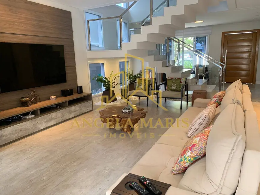 Foto 1 de Casa de Condomínio com 5 quartos à venda, 350m2 em Sao Jose Dos Campos - SP