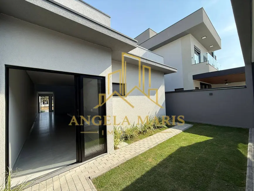 Foto 9 de Casa de Condomínio com 3 quartos à venda, 129m2 em Jardim Jacinto, Jacarei - SP