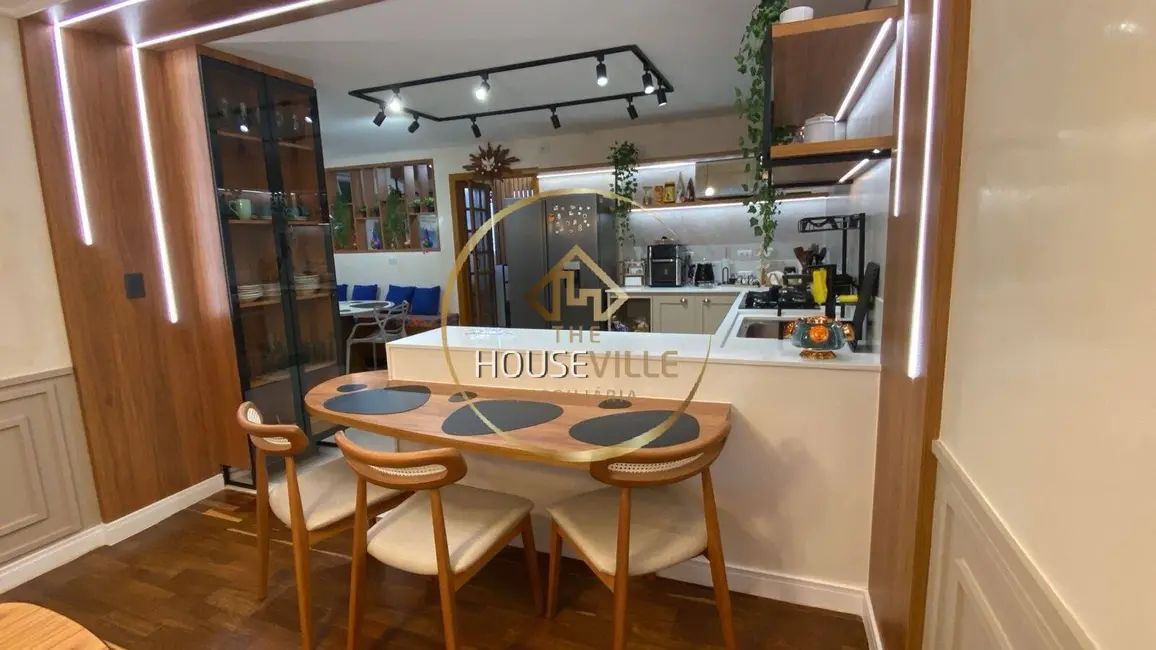 Apartamento com 4 quartos à venda, 247m2 em Sao Jose Dos Campos - SP - imagem 7 Foto 7 de Apartamento com 4 quartos à venda, 247m2 em Sao Jose Dos Campos - SP