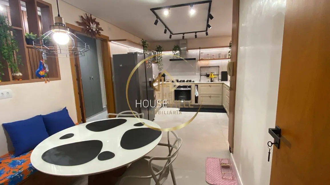 Apartamento com 4 quartos à venda, 247m2 em Sao Jose Dos Campos - SP - imagem 8 Foto 8 de Apartamento com 4 quartos à venda, 247m2 em Sao Jose Dos Campos - SP