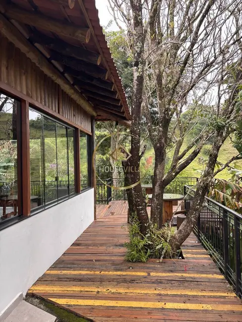 Foto 3 de Sítio / Rancho com 12 quartos à venda, 1500m2 em Sao Jose Dos Campos - SP