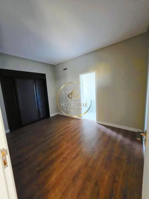 Foto 5 de Casa de Condomínio com 4 quartos à venda, 288m2 em Sao Jose Dos Campos - SP