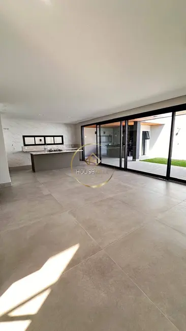 Foto 4 de Casa de Condomínio com 3 quartos à venda, 252m2 em Sao Jose Dos Campos - SP