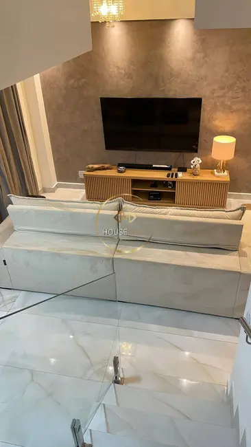 Casa de Condomínio com 3 quartos à venda, 130m2 em Sao Jose Dos Campos - SP - imagem 4 Foto 4 de Casa de Condomínio com 3 quartos à venda, 130m2 em Sao Jose Dos Campos - SP