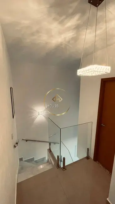 Casa de Condomínio com 3 quartos à venda, 130m2 em Sao Jose Dos Campos - SP - imagem 9 Foto 9 de Casa de Condomínio com 3 quartos à venda, 130m2 em Sao Jose Dos Campos - SP