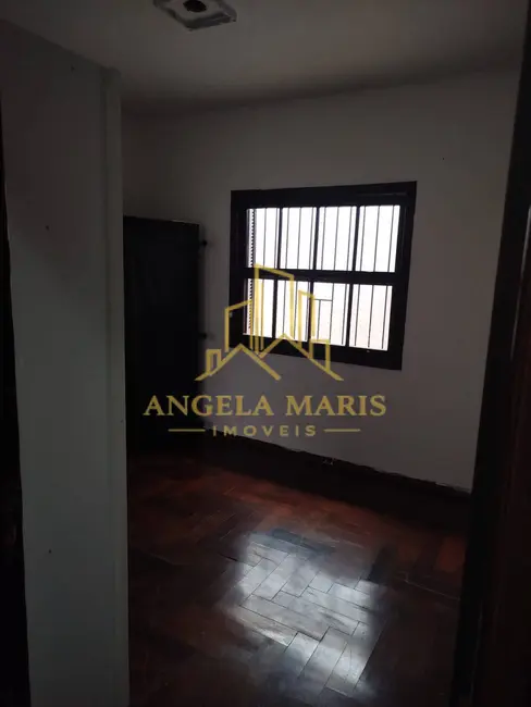 Casa com 4 quartos à venda, 191m2 em Santa Cruz dos Lázaros, Jacarei - SP - imagem 8 Foto 8 de Casa com 4 quartos à venda, 191m2 em Santa Cruz dos Lázaros, Jacarei - SP