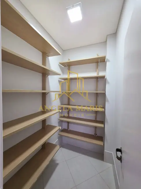 Foto 6 de Casa de Condomínio com 4 quartos à venda e para alugar, 245m2 em Sao Jose Dos Campos - SP