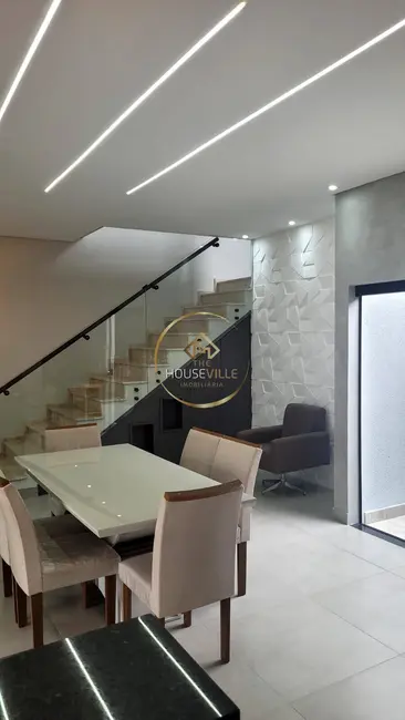 Foto 2 de Casa com 2 quartos à venda, 168m2 em Loteamento Villa Branca, Jacarei - SP