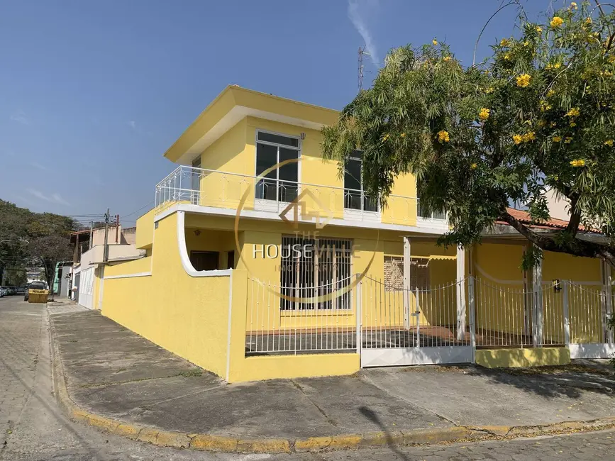 Foto 1 de Casa com 3 quartos à venda e para alugar, 145m2 em Jardim Flórida, Jacarei - SP