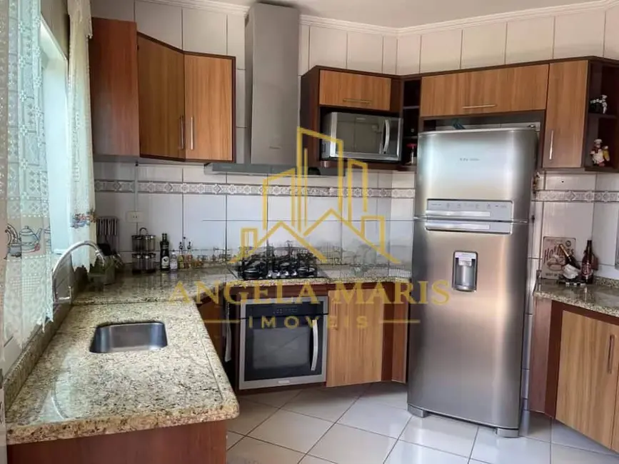 Foto 2 de Casa com 3 quartos à venda, 180m2 em Jardim Terras de São João, Jacarei - SP