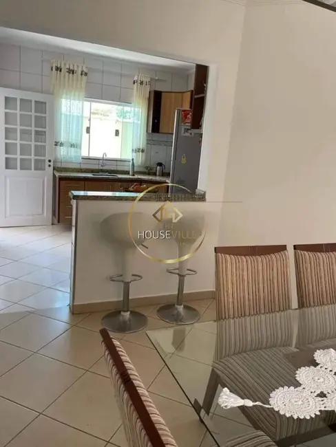 Foto 8 de Casa com 3 quartos à venda, 180m2 em Jardim Terras de São João, Jacarei - SP