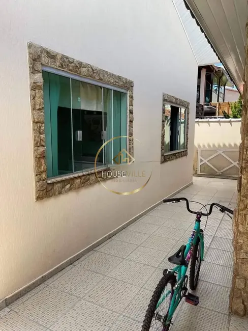 Foto 2 de Casa com 3 quartos à venda, 180m2 em Jardim Terras de São João, Jacarei - SP