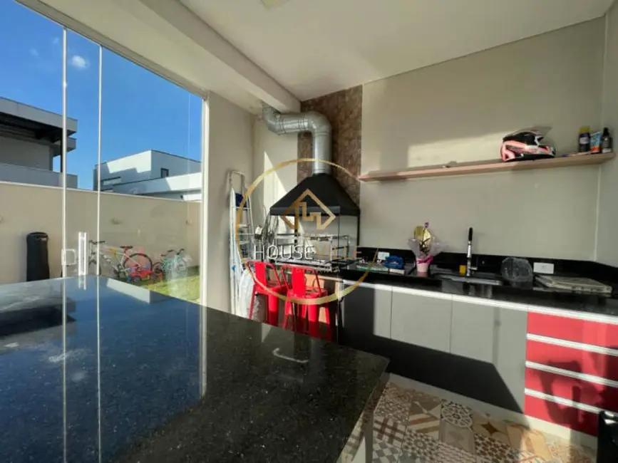 Casa de Condomínio com 3 quartos à venda, 451m2 em Sao Jose Dos Campos - SP - imagem 4 Foto 4 de Casa de Condomínio com 3 quartos à venda, 451m2 em Sao Jose Dos Campos - SP